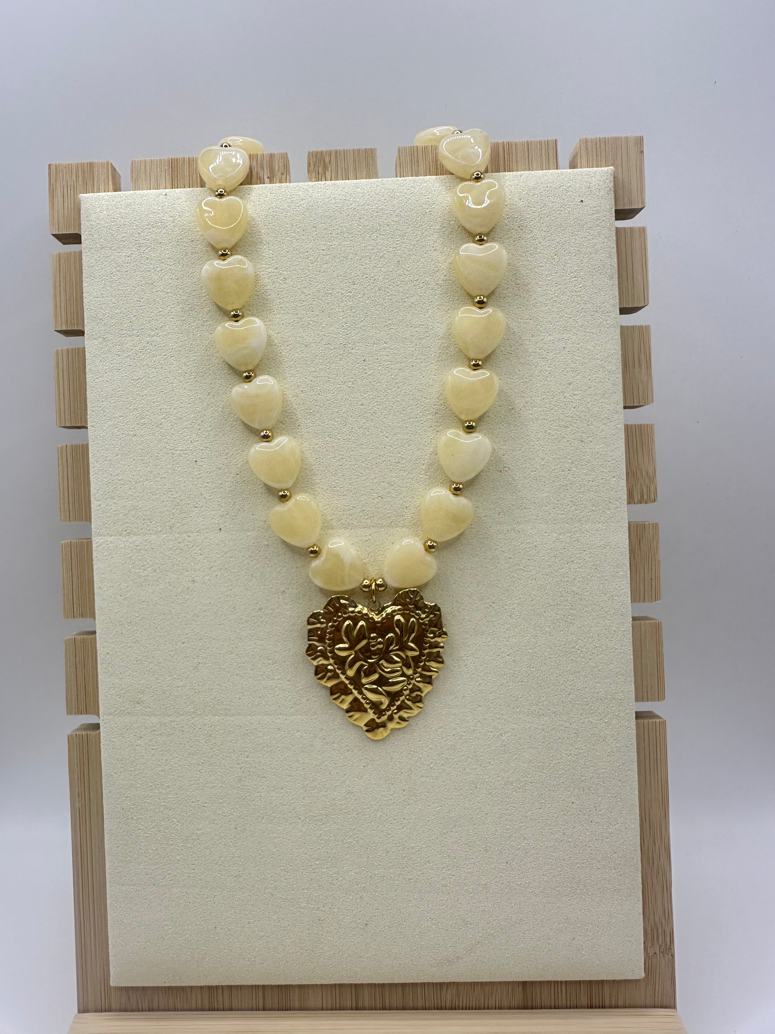 Collar Corazón de piedra