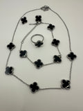 Set de treboles negros con plateado